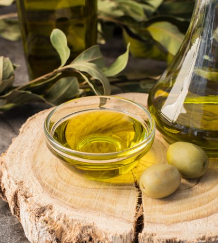 close-up-organic-olive-oil-olives_1_32